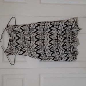 Divided H&M sleeveless top.